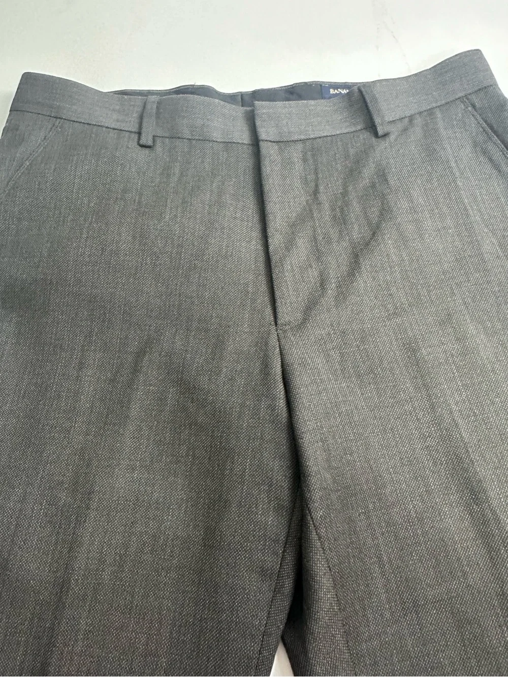 Banana republic‎ men’s 33/34 wool blend trousers, black textured color